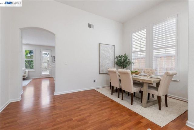 5102 Kino Ct, Dublin, CA 94568