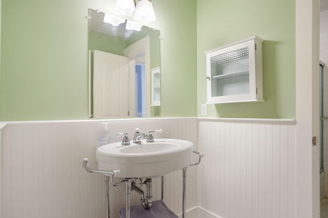 7409 Mitchell Court, South Haven, MI 49090