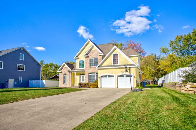 7409 Mitchell Court, South Haven, MI 49090