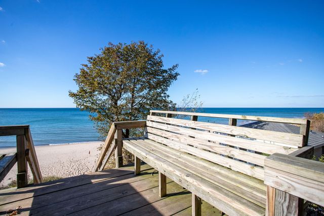 7409 Mitchell Court, South Haven, MI 49090