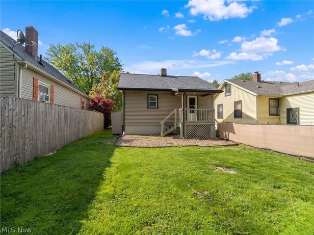 557 Washington Avenue, Barberton, OH 44203