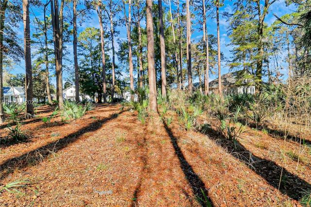 27 Hunting Ct, Bluffton, SC 29910