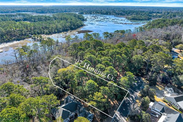 27 Hunting Ct, Bluffton, SC 29910