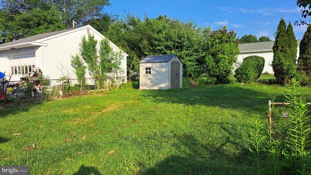 1214 HALL AVE, Abington, PA 19001