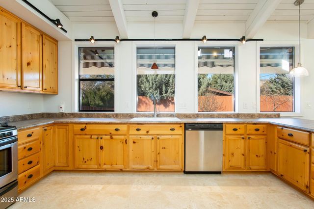 180 Sierra Rd Road, Sedona, AZ 86336