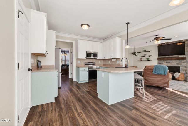 102 Wood Valley Drive, Four Oaks, NC 27524