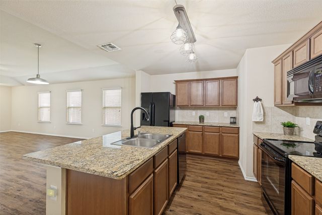 2118 Meadow Park Drive, Princeton, TX 75407