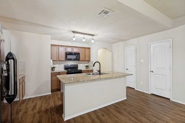2118 Meadow Park Drive, Princeton, TX 75407