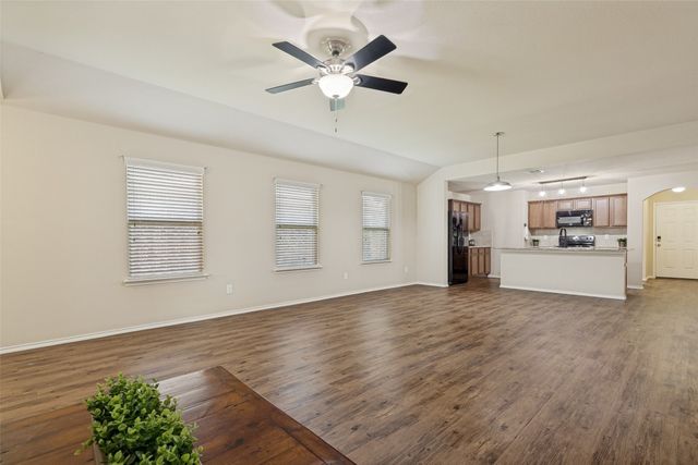 2118 Meadow Park Drive, Princeton, TX 75407