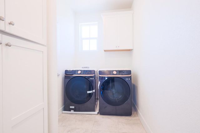 5718 Harveston Way, Sacramento, CA 95835