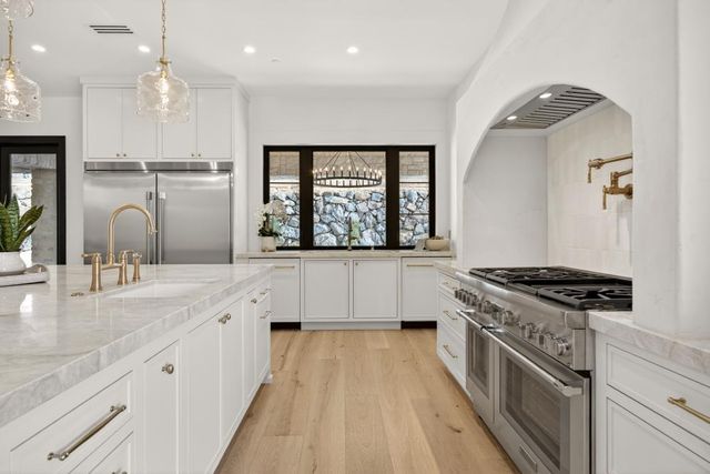 3225 Rustic Woods Ct, Loomis, CA 95650