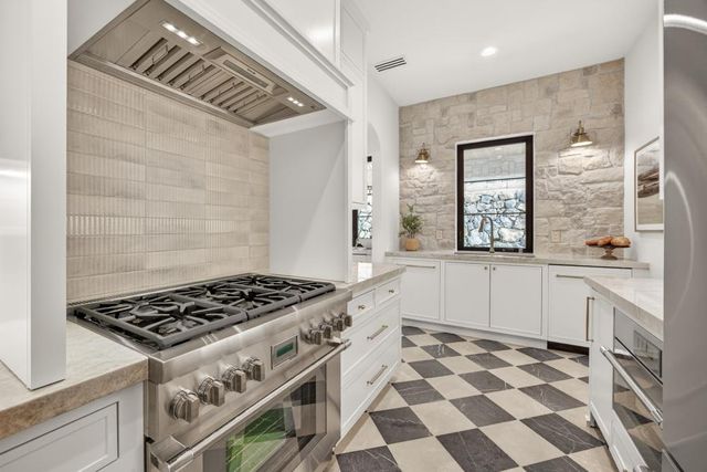 3225 Rustic Woods Ct, Loomis, CA 95650