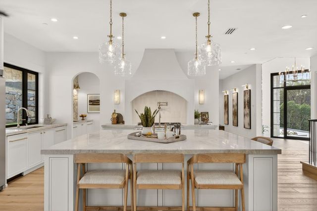 3225 Rustic Woods Ct, Loomis, CA 95650