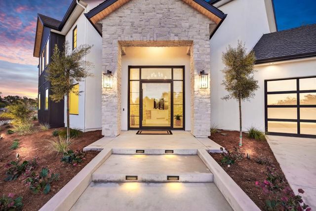 3225 Rustic Woods Ct, Loomis, CA 95650