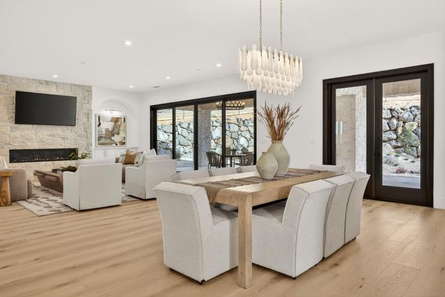 3225 Rustic Woods Ct, Loomis, CA 95650