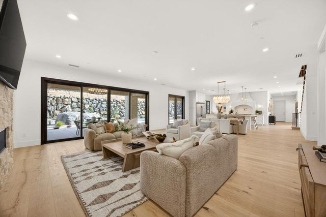 3225 Rustic Woods Ct, Loomis, CA 95650