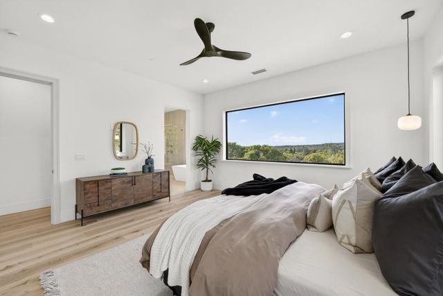 3225 Rustic Woods Ct, Loomis, CA 95650