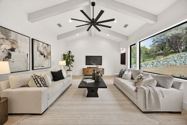 3225 Rustic Woods Ct, Loomis, CA 95650