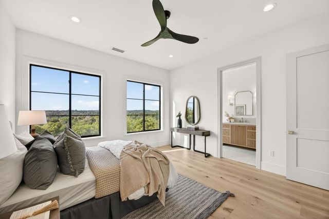 3225 Rustic Woods Ct, Loomis, CA 95650