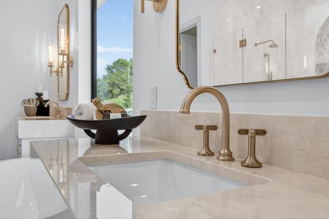 3225 Rustic Woods Ct, Loomis, CA 95650