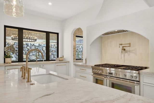 3225 Rustic Woods Ct, Loomis, CA 95650