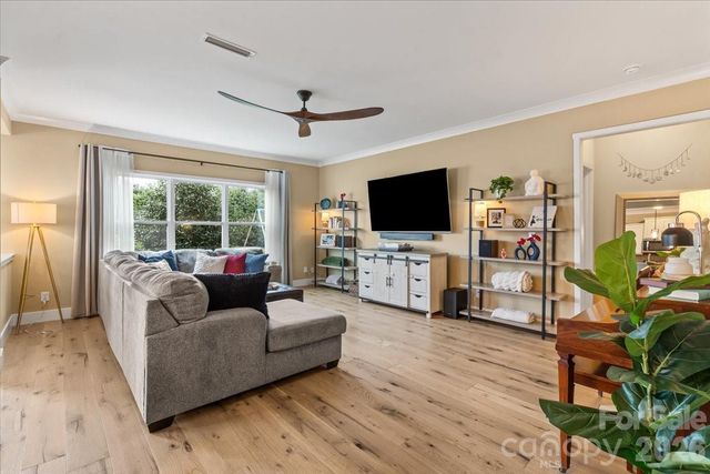 13429 Pierre Reverdy Drive, Davidson, NC 28036