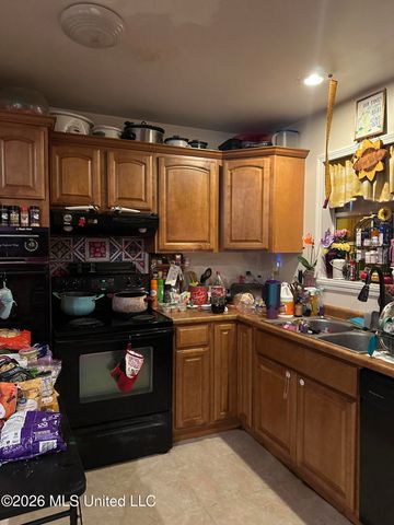 2191 Sherwood Place, Biloxi, MS 39531