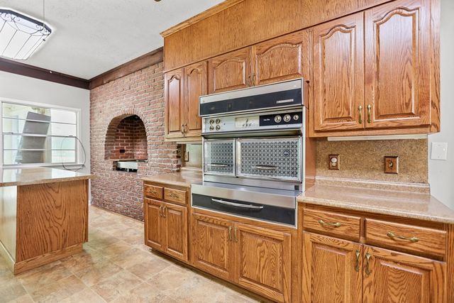 17834 Main Street, Woodbury, GA 30293