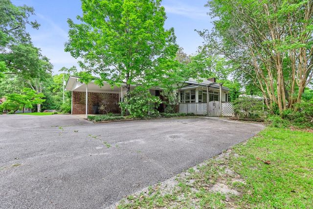 17834 Main Street, Woodbury, GA 30293
