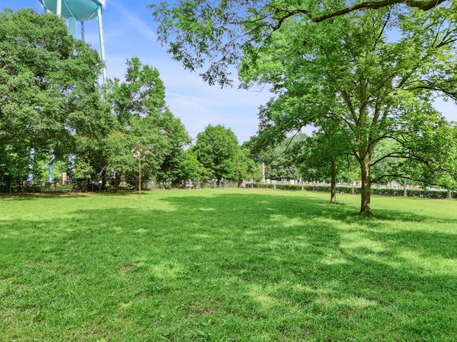 17834 Main Street, Woodbury, GA 30293