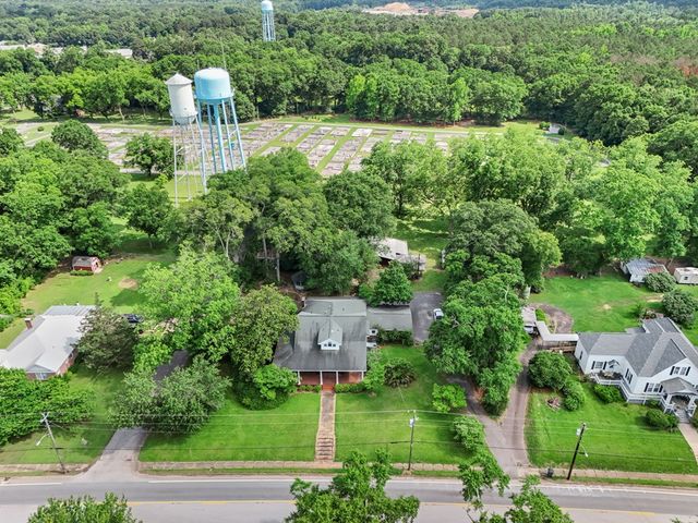 17834 Main Street, Woodbury, GA 30293