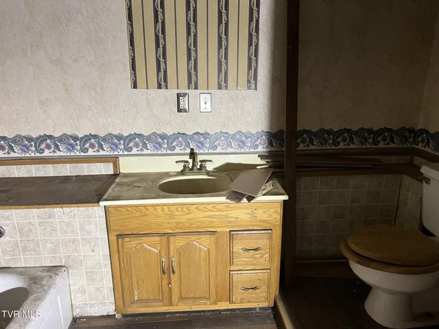 5332 Stonega Road, Appalachia, VA 24216