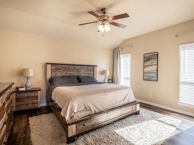 8800 Deadwood Lane, Aubrey, TX 76227