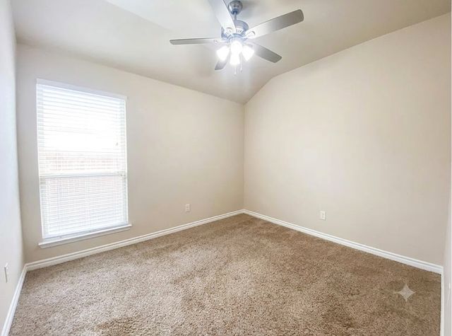 8800 Deadwood Lane, Aubrey, TX 76227