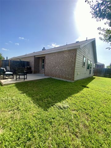 8800 Deadwood Lane, Aubrey, TX 76227