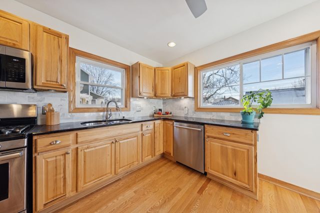 1306 Eleanor Avenue, Saint Paul, MN 55116