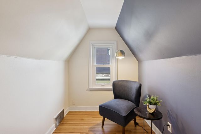 1306 Eleanor Avenue, Saint Paul, MN 55116