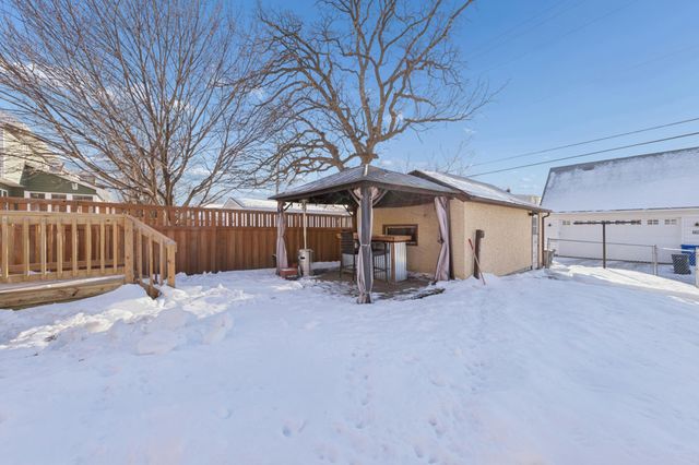 1306 Eleanor Avenue, Saint Paul, MN 55116