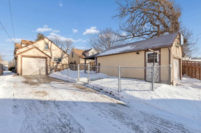 1306 Eleanor Avenue, Saint Paul, MN 55116