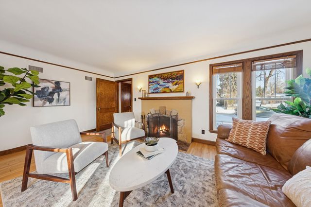 1306 Eleanor Avenue, Saint Paul, MN 55116