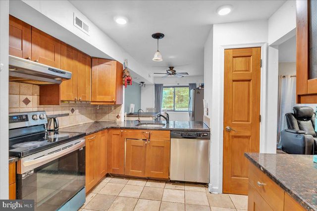 108 FIVE CROWN ROYAL, Evesham, NJ 08053