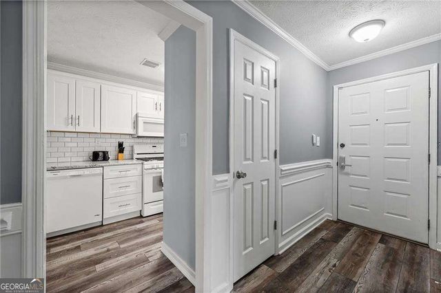 907 Riverview Drive SE, Marietta, GA 30067