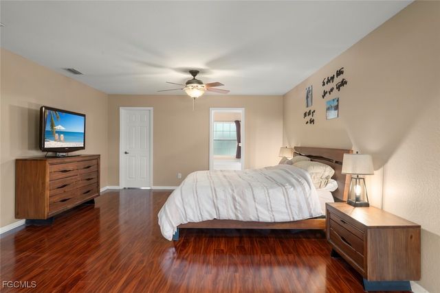 9837 Gladiolus Bulb LOOP, Fort Myers, FL 33908