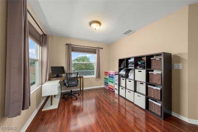 9837 Gladiolus Bulb LOOP, Fort Myers, FL 33908