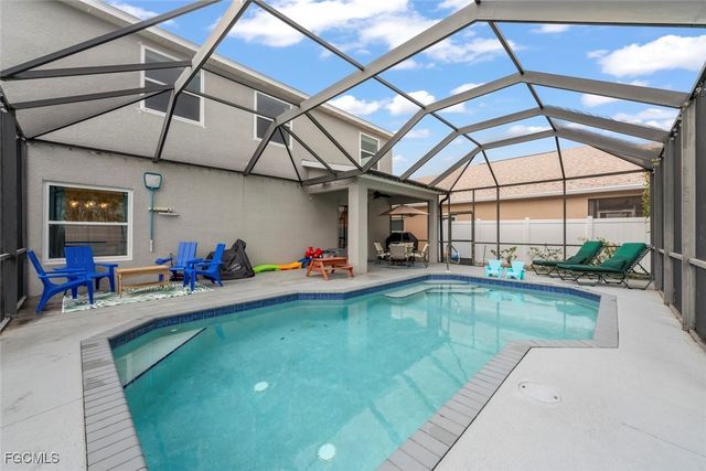 9837 Gladiolus Bulb LOOP, Fort Myers, FL 33908