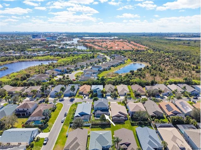 9837 Gladiolus Bulb LOOP, Fort Myers, FL 33908