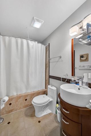 10 Sandy Court, Madison, WI 53717