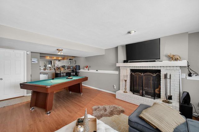 10 Sandy Court, Madison, WI 53717