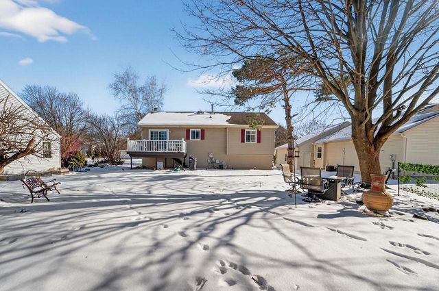 10 Sandy Court, Madison, WI 53717