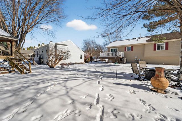 10 Sandy Court, Madison, WI 53717